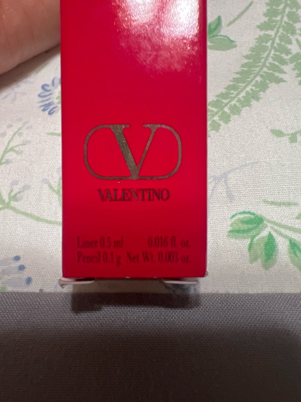Valentino twin eye liner in Black. New in box.